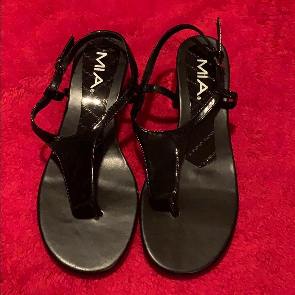 MIA Shoes New without box